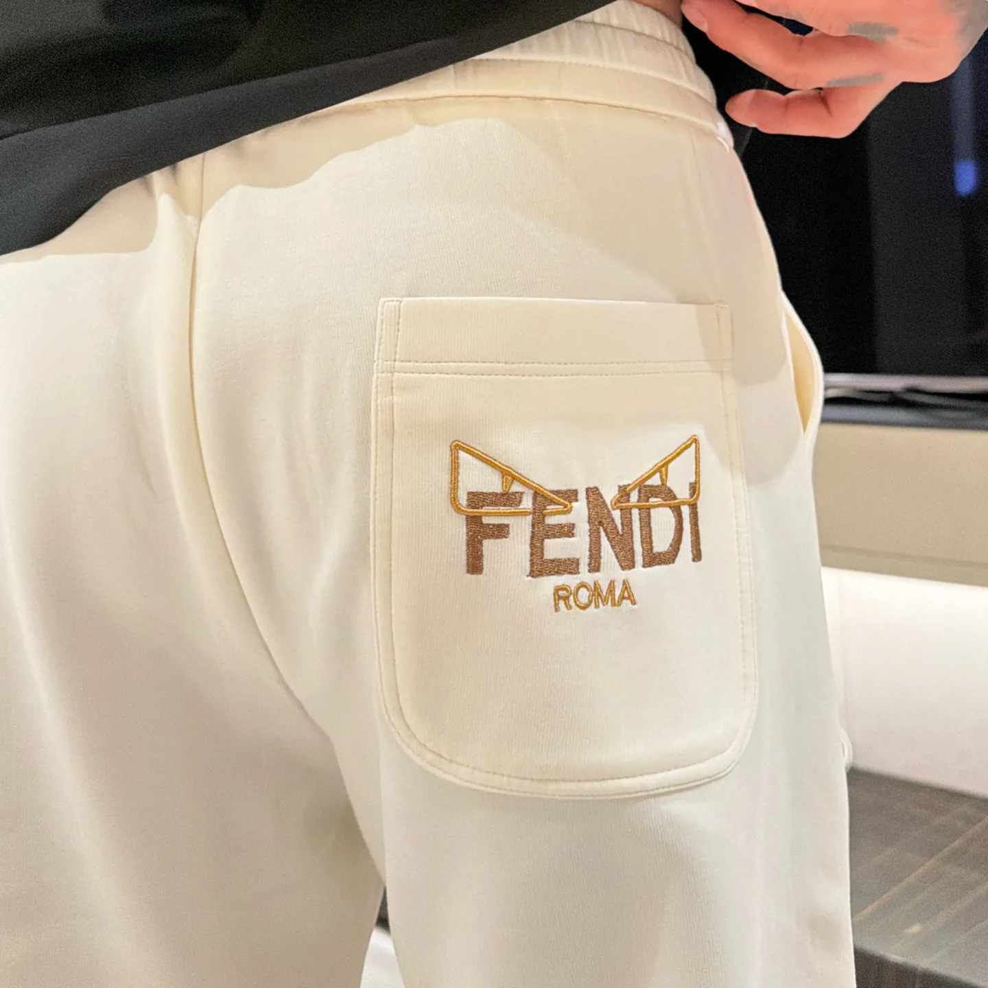 Men's Trousers FENDI 18499710