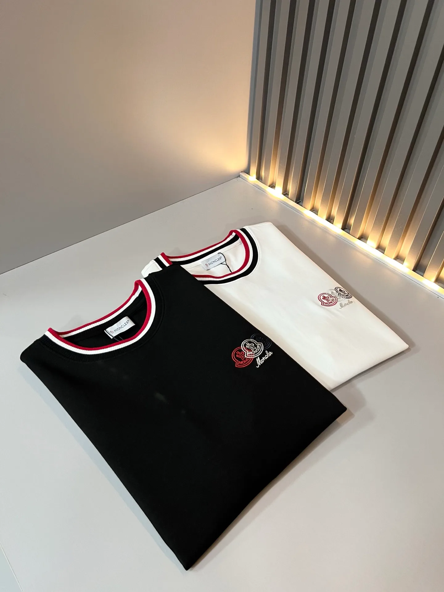 Men's T-Shirts MONCLER 18519530