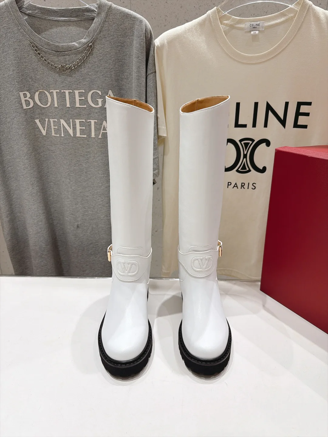 Women's Boots VALENTINO 18309292