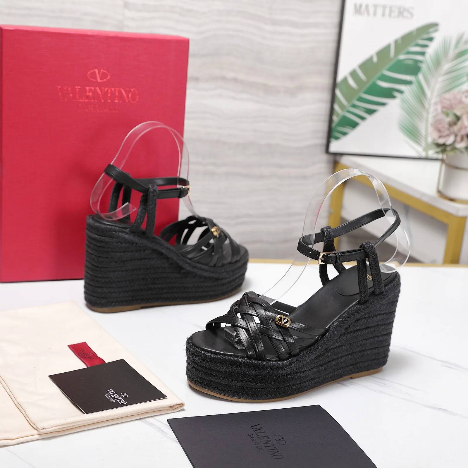 Women's Open-Toe Sandals VALENTINO 18346927