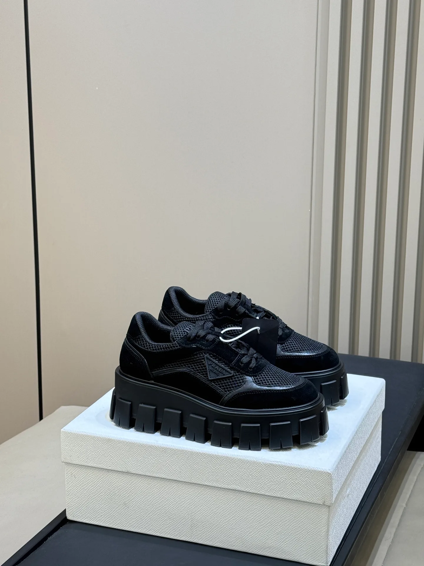 Women's Sneakers PRADA 18072934