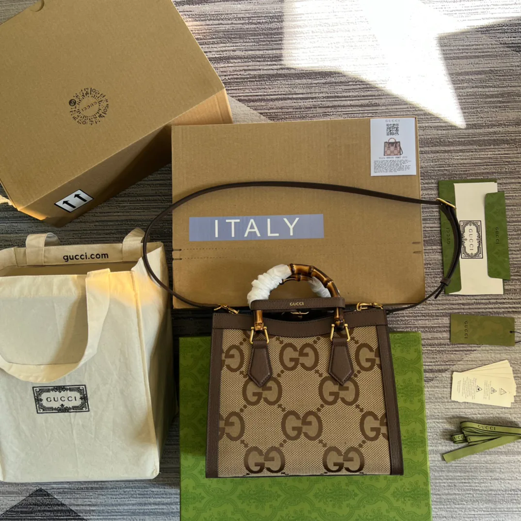 Women's Classic Handbags GUCCI 17949132