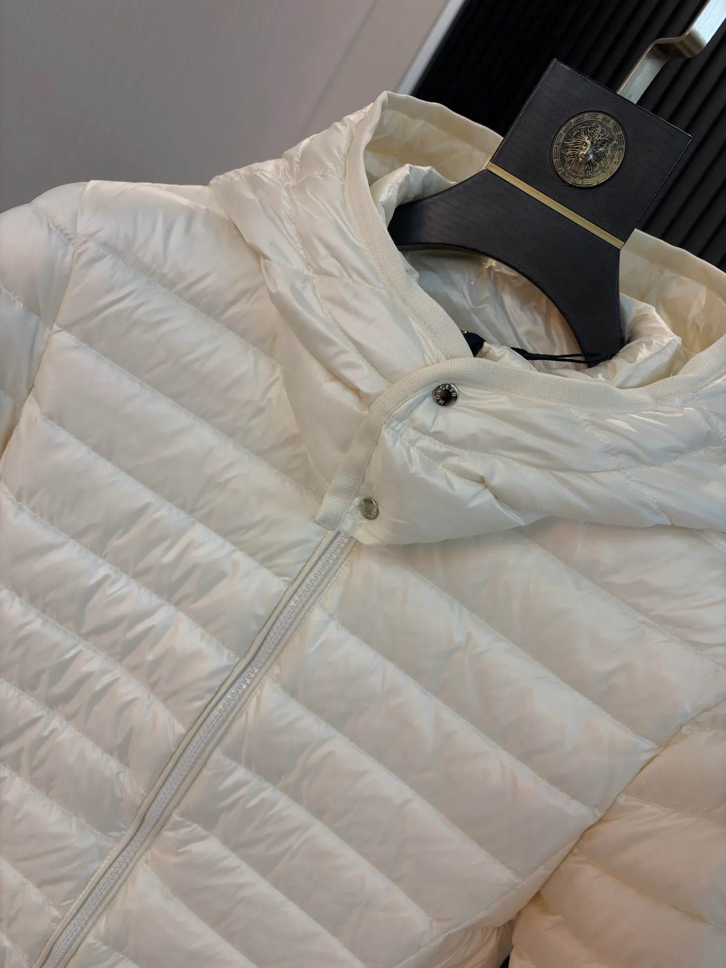 Men's Jackets And Down Jackets MONCLER 18434690