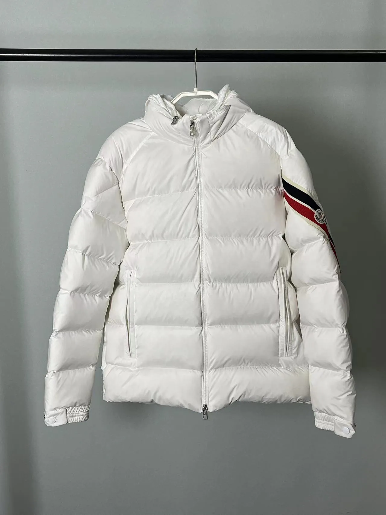 Men's Jackets And Down Jackets MONCLER 18130189