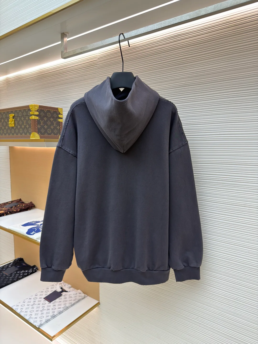 Men's Sweatshirts And Hoodies BALENCIAGA 17699437