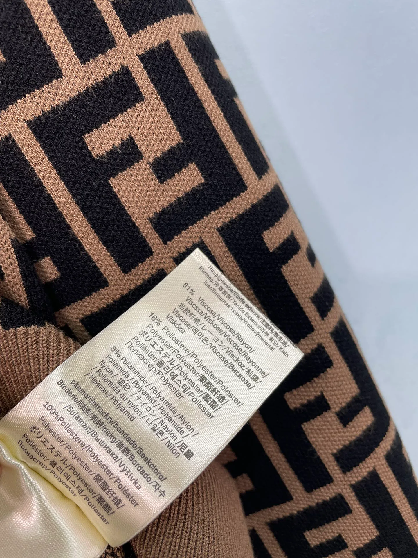 Women's Jumpers And Sweaters FENDI 18151200