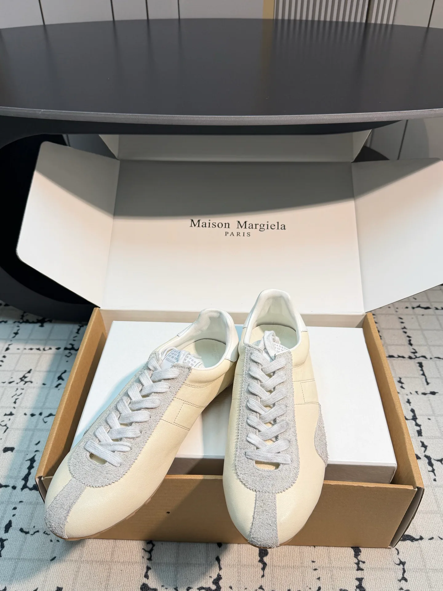 Women's Sneakers MAISON MARGIELA 18547324