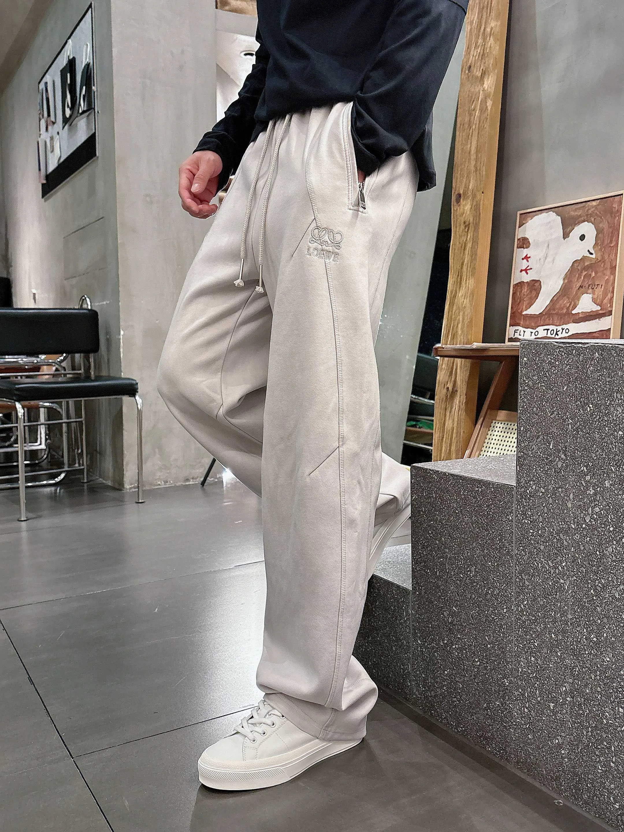 Men's Trousers LOEWE 18368686