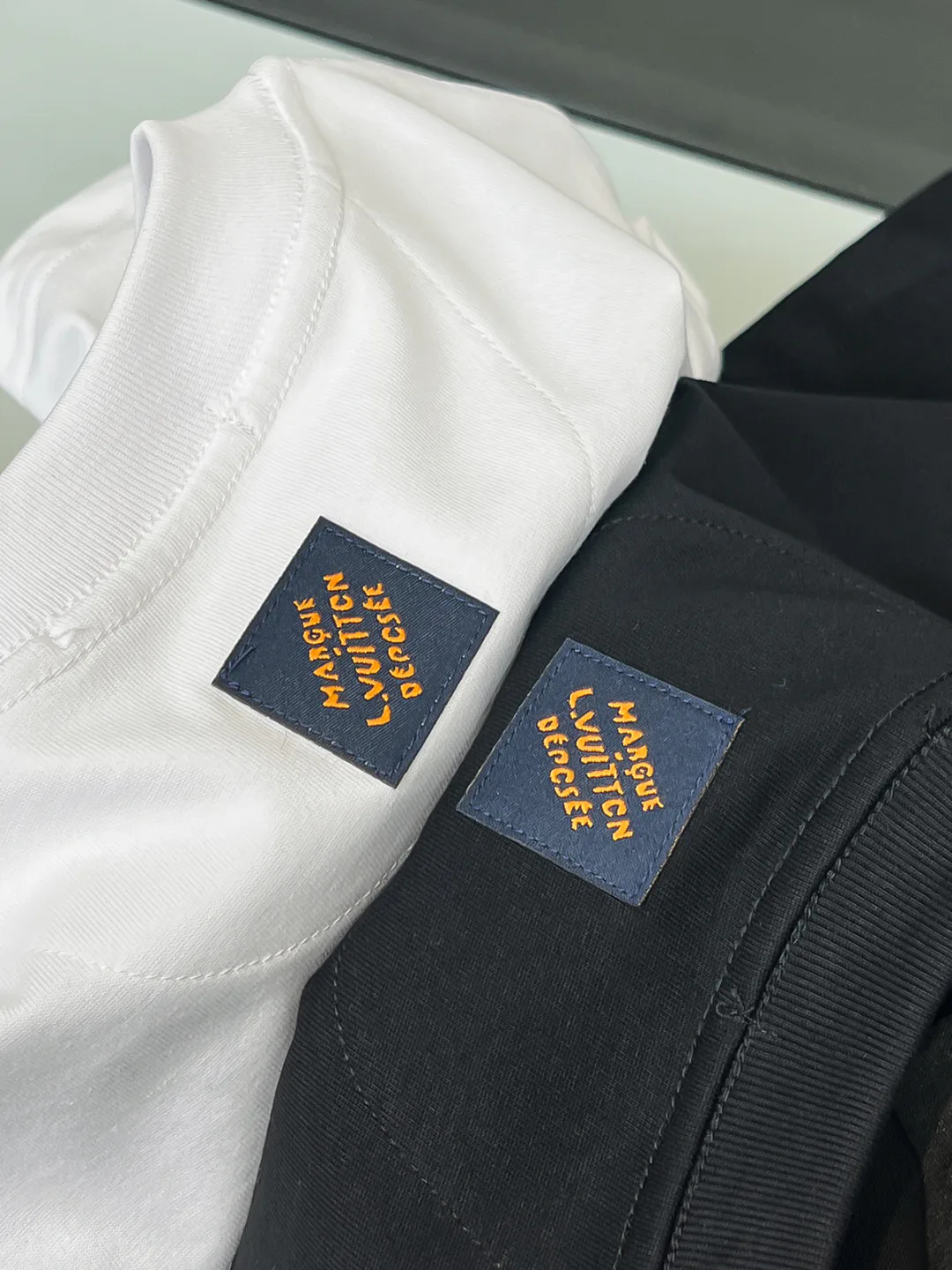 Men's T-Shirts LOUIS VUITTON 18499340