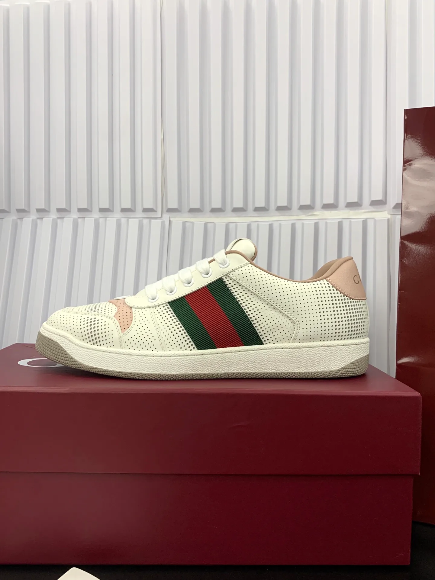 Women's Sneakers GUCCI 17545280
