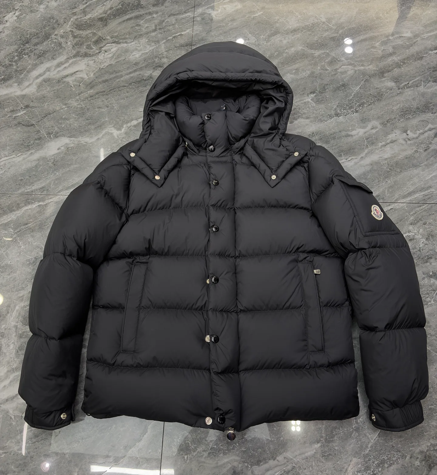Men's Jackets And Down Jackets MONCLER 17568684