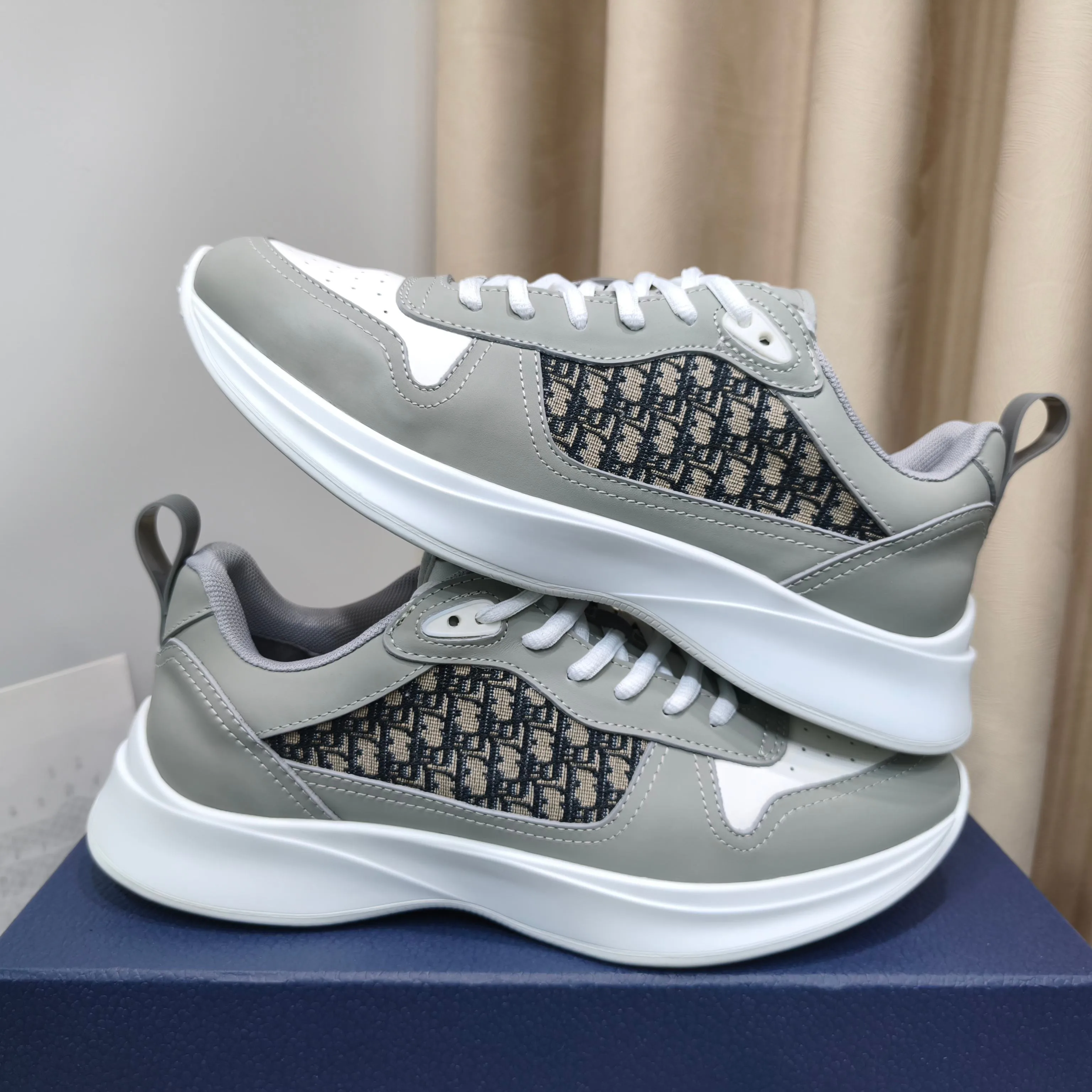 Men's Sneakers CHRISTIAN DIOR 17988980