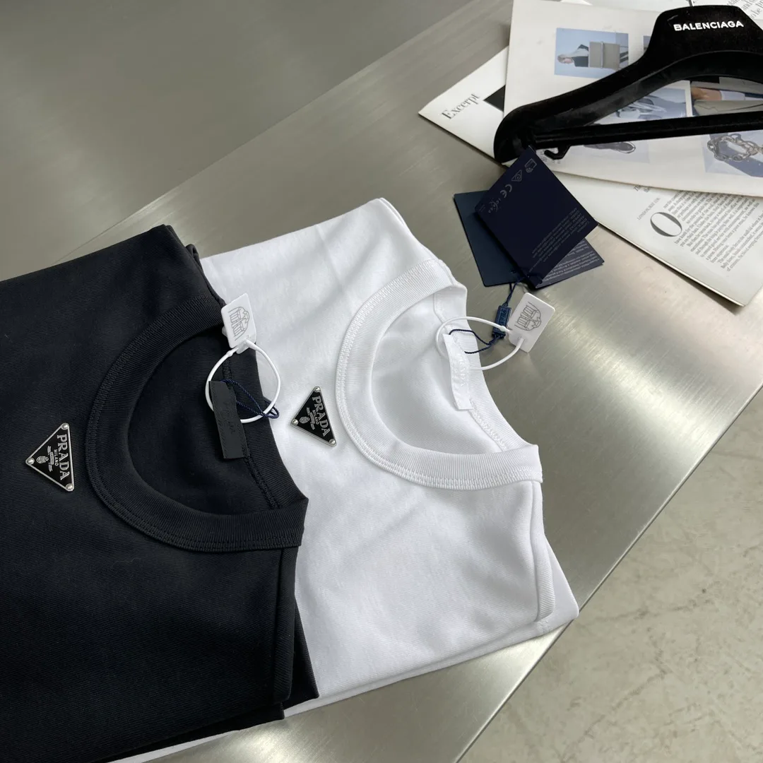 Women's T-Shirts PRADA 18191254