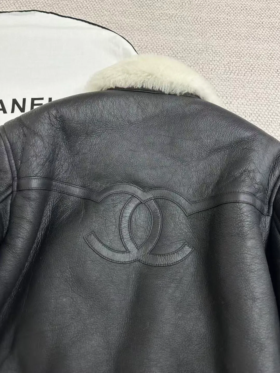 Women's Leather Jackets And Sheepskin Coats CHANEL 18363158