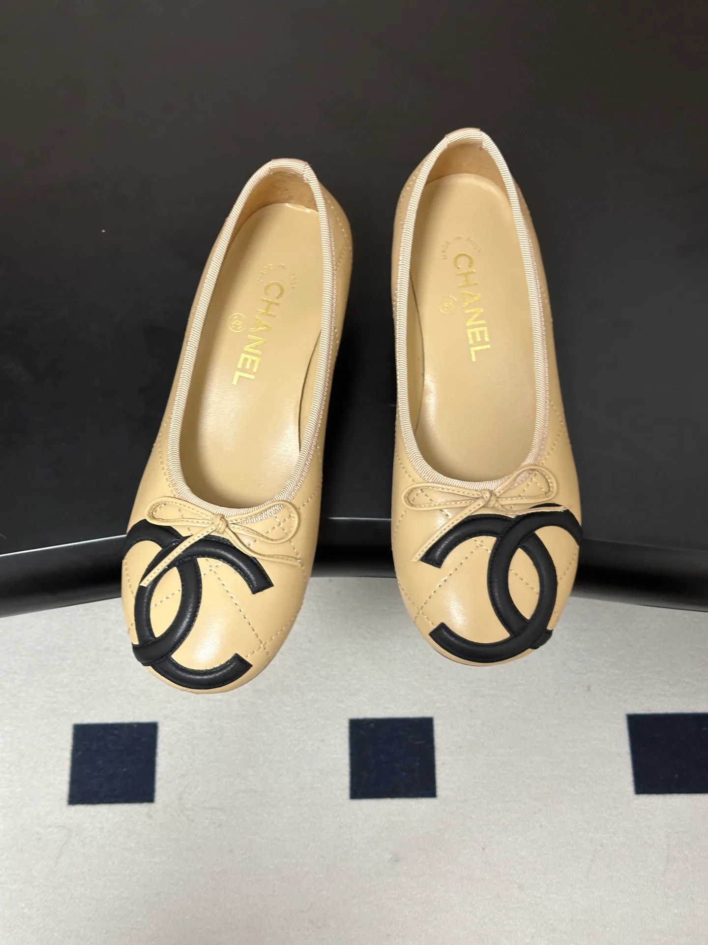 Women's Ballet Flats CHANEL 17889642