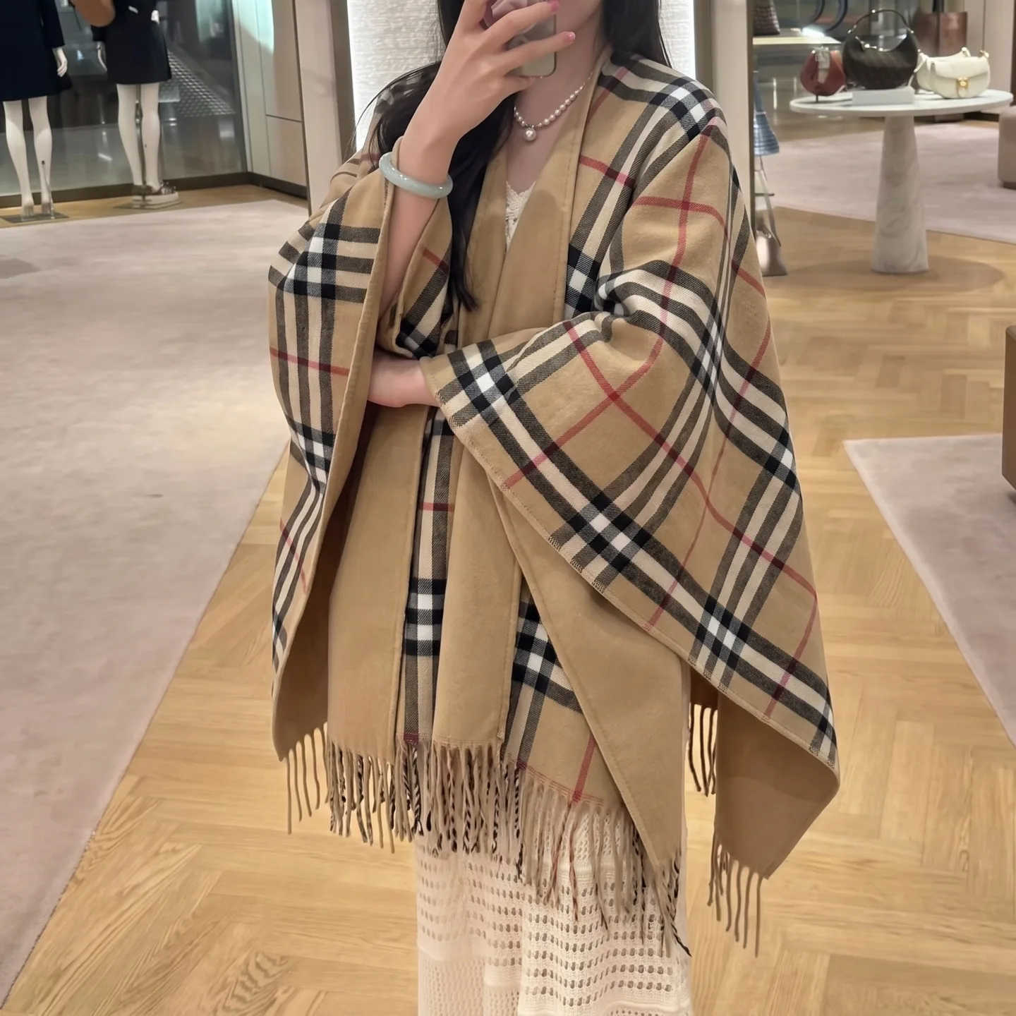Women's Coats BURBERRY 18262609