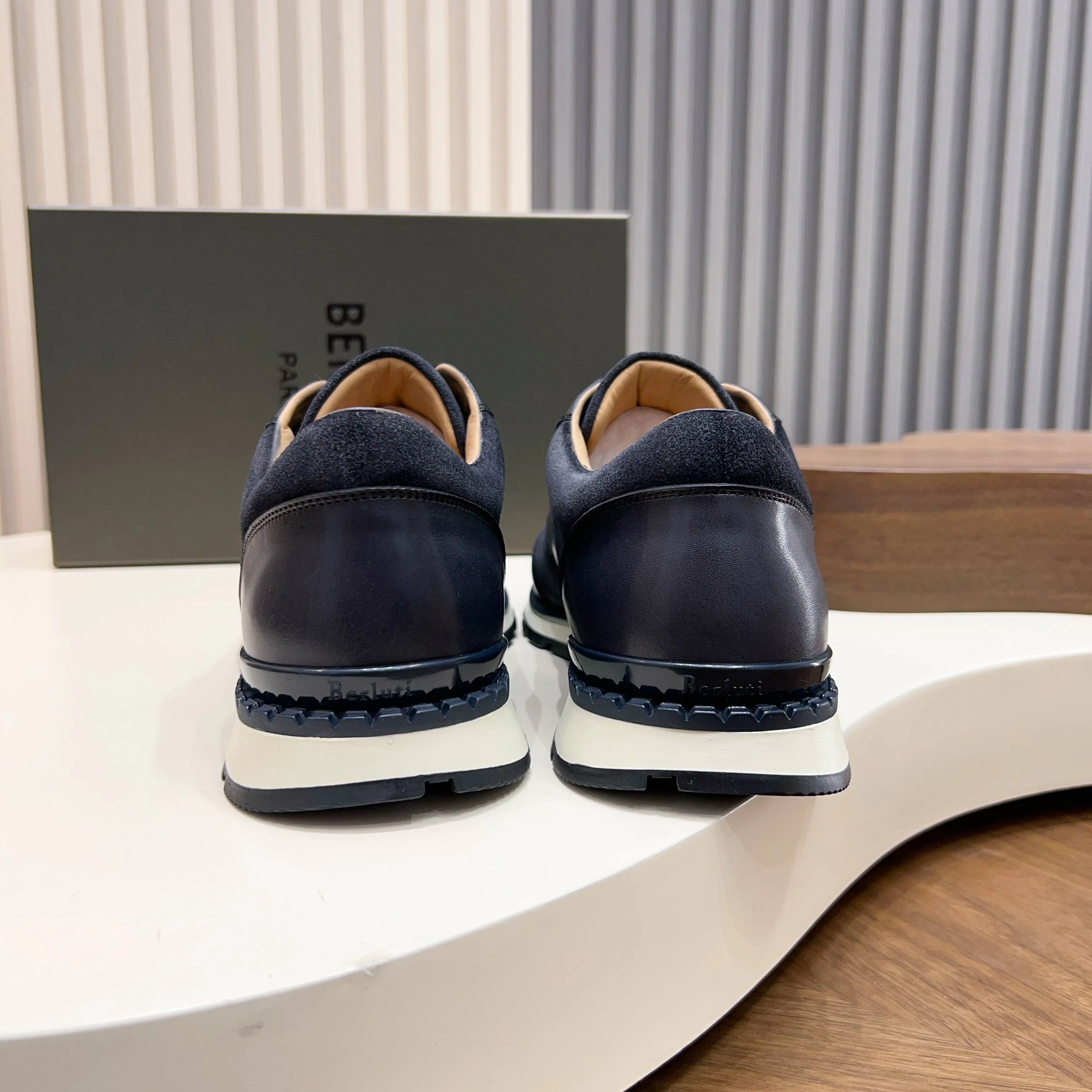 Men's Sneakers BERLUTI 18117176