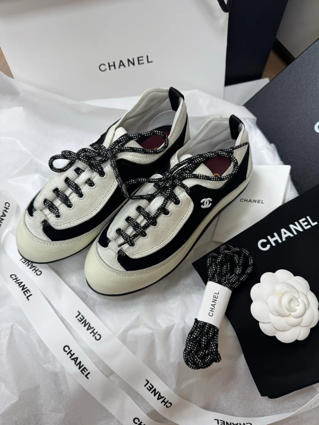 Women's Sneakers CHANEL 17358825