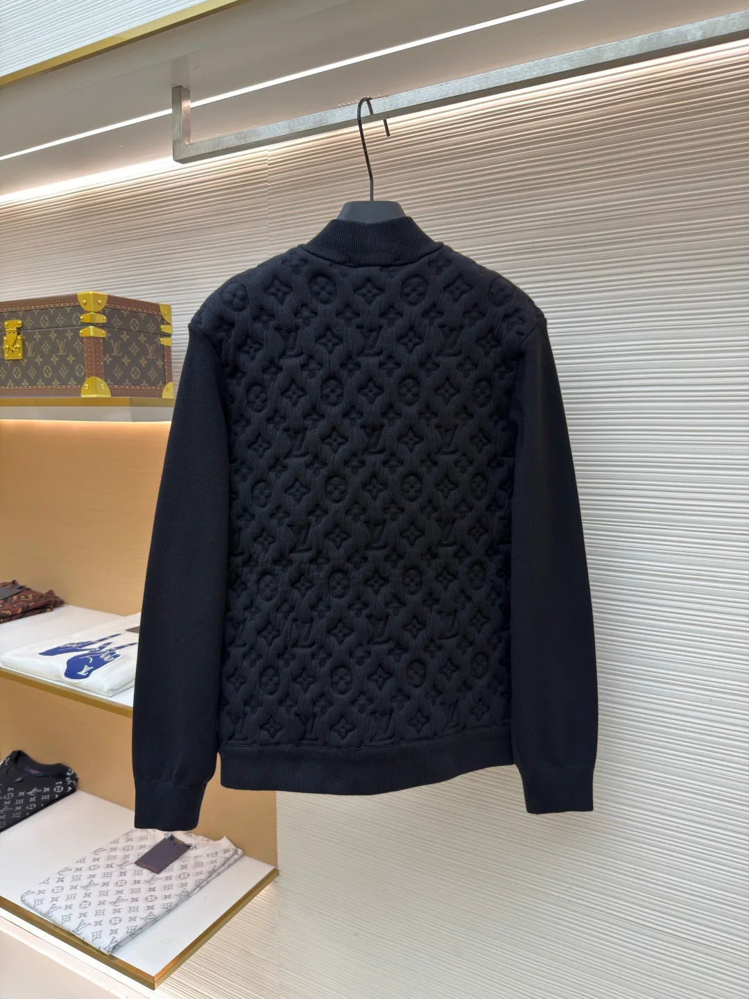 Men's Jackets And Down Jackets LOUIS VUITTON 18513794
