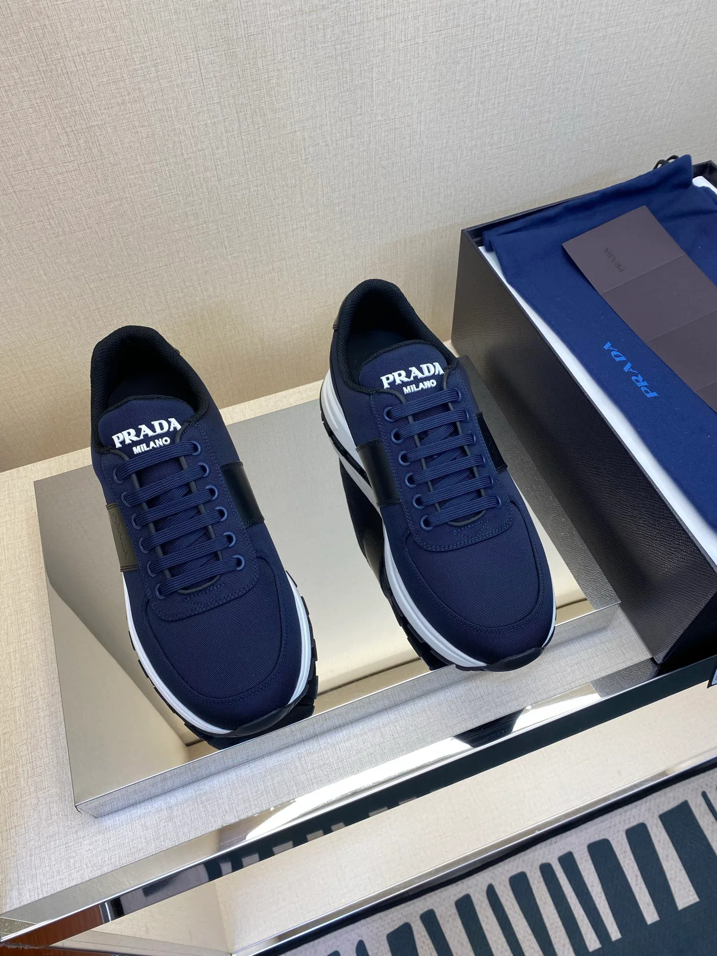 Men's Sneakers PRADA 18039825