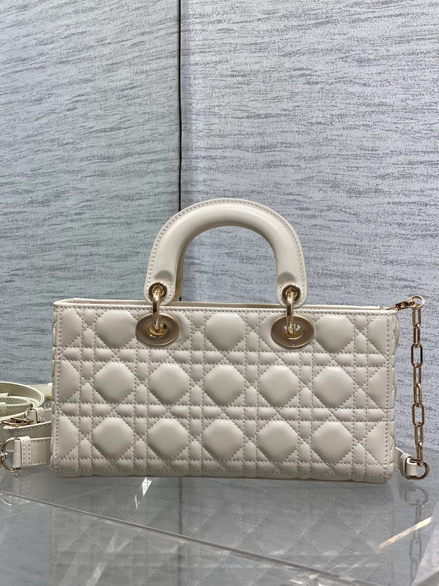 Women's Classic Handbags CHRISTIAN DIOR 18070567