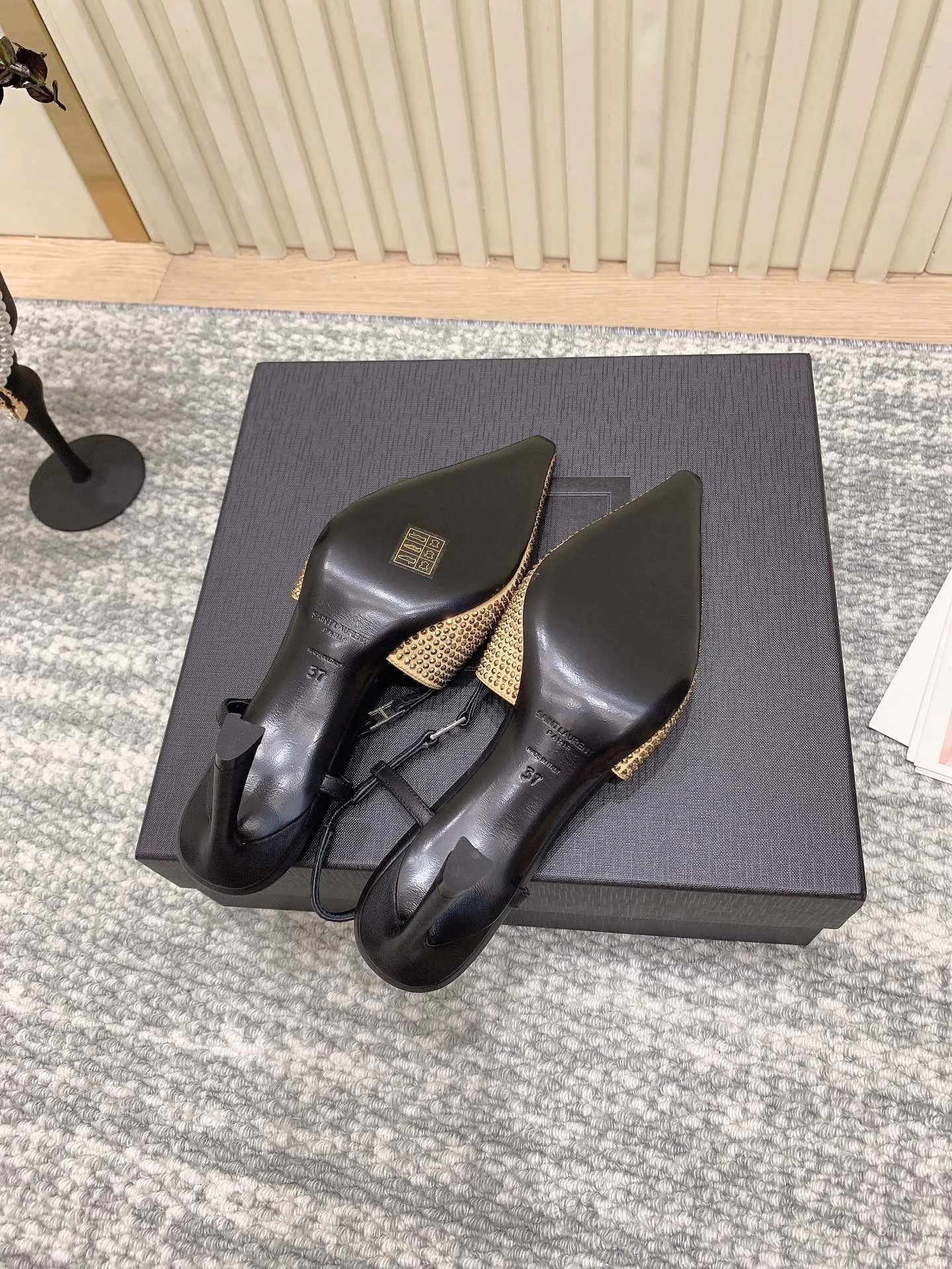 Women's Heels SAINT LAURENT 17431948