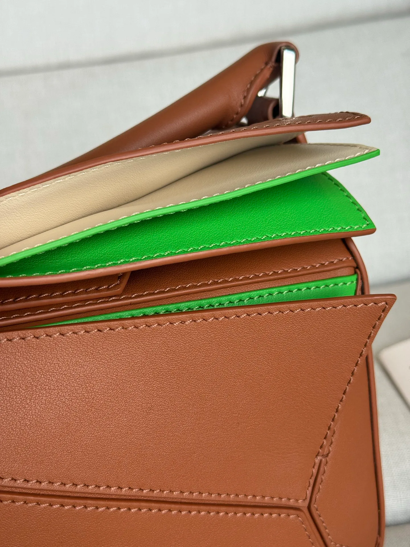 Классические Сумки Женские Loewe 18634650