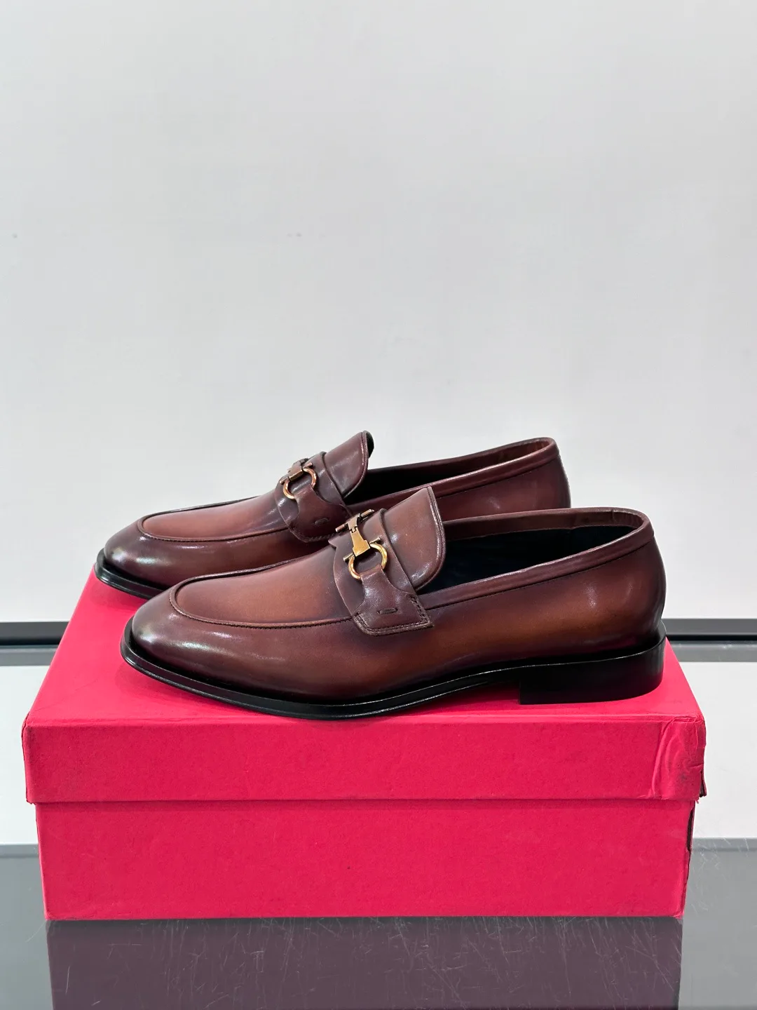 Men's Loafers And Dress Shoes SALVATORE FERRAGAMO 17514641