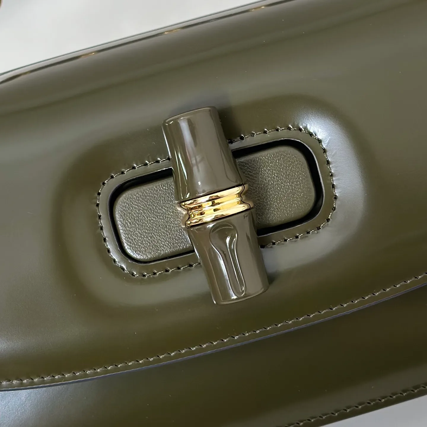 Women's Classic Handbags GUCCI 18361936