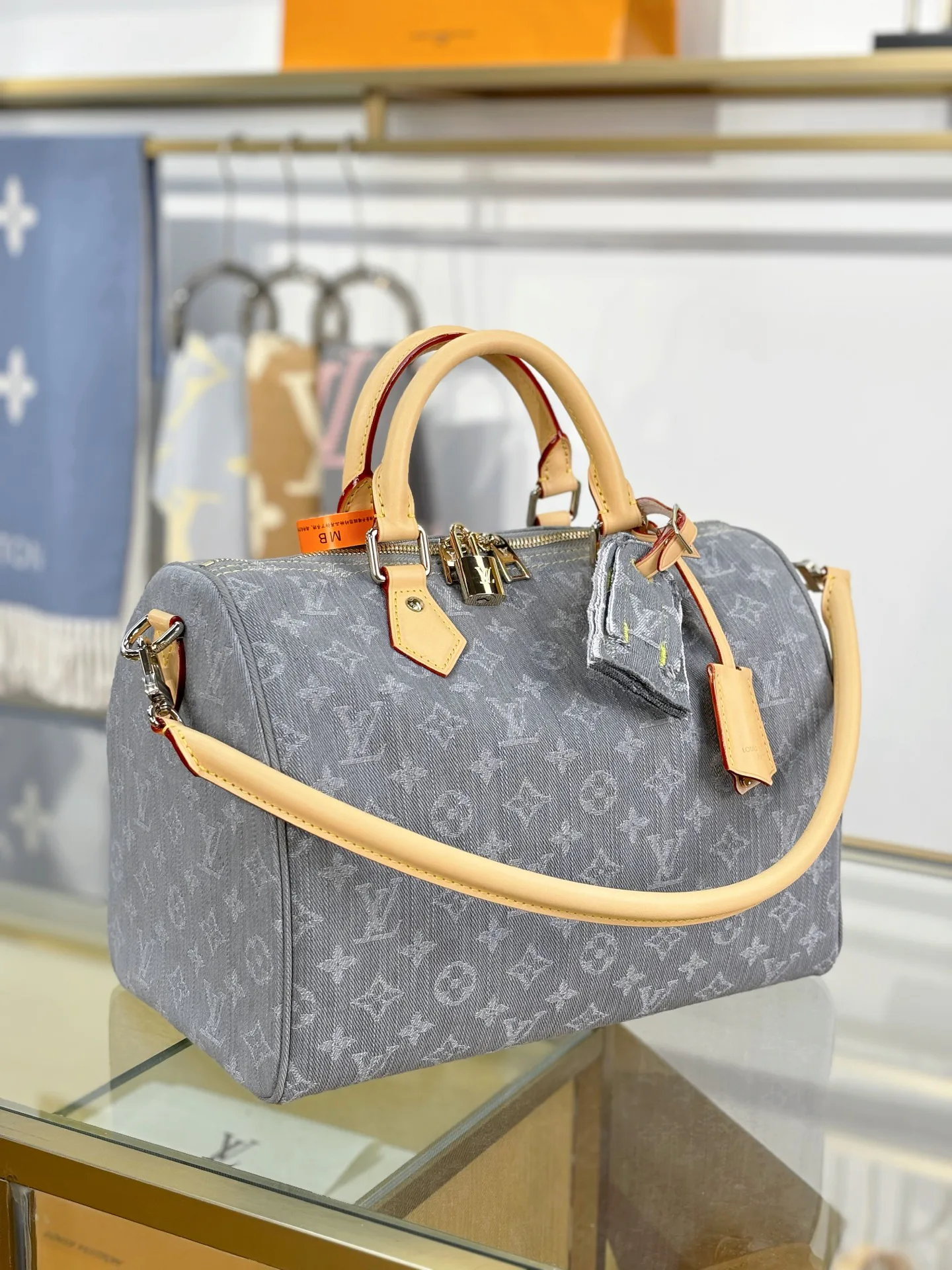 Women's Classic Handbags LOUIS VUITTON 18153142