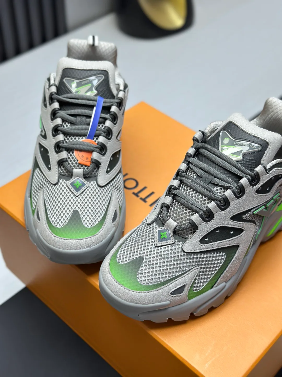 Women's Sneakers LOUIS VUITTON 18211979