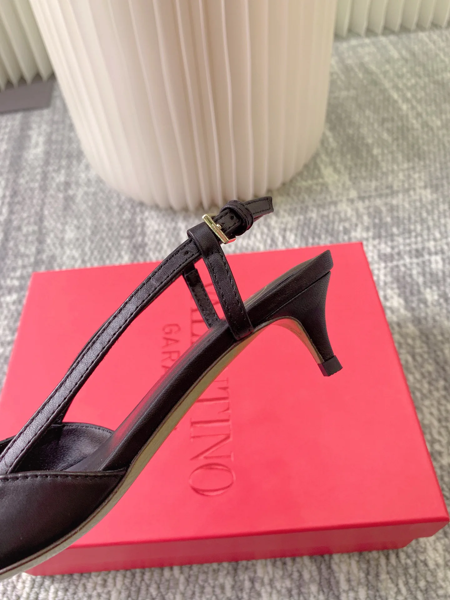 Women's Heels VALENTINO 17963104