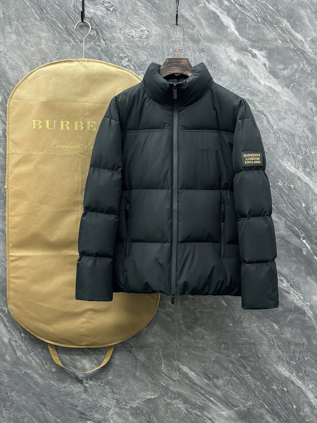 Men's Jackets And Down Jackets BURBERRY 16994583