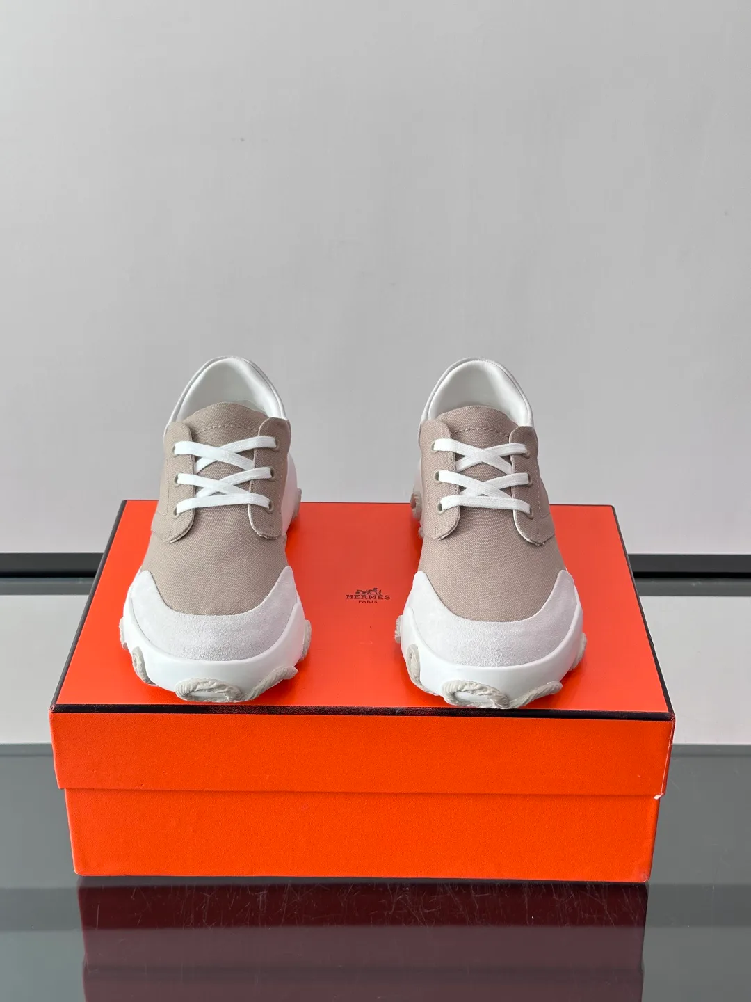 Women's Sneakers HERMES 17255274