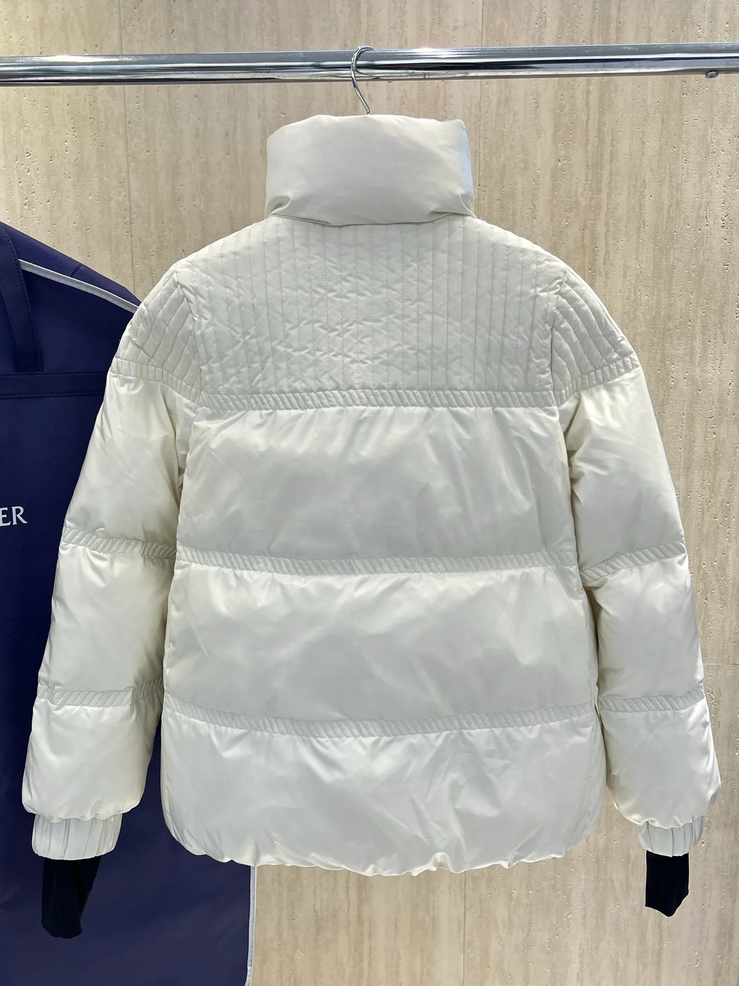 Men's Jackets And Down Jackets MONCLER 18231503