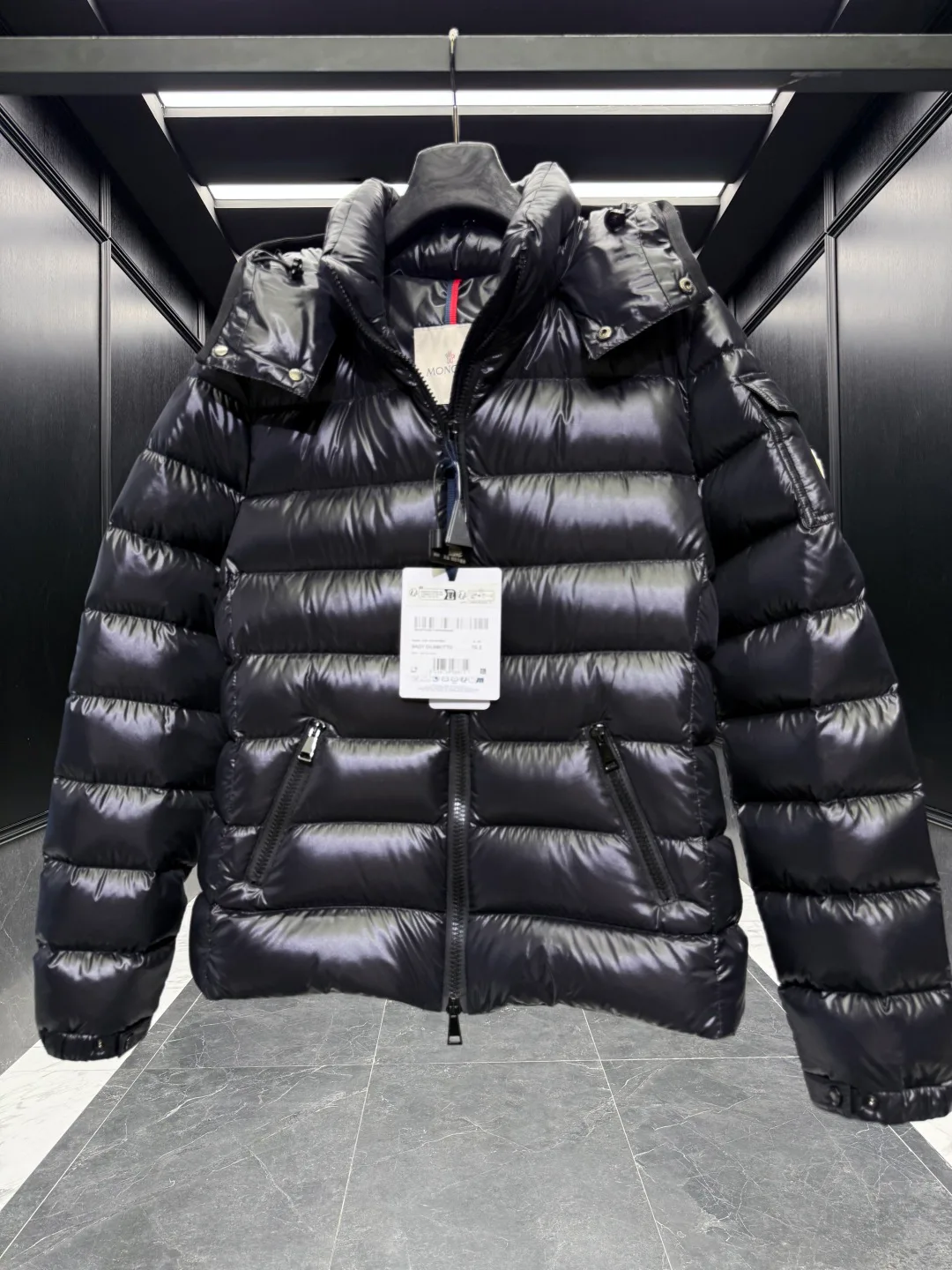 Men's Jackets And Down Jackets MONCLER 17897997