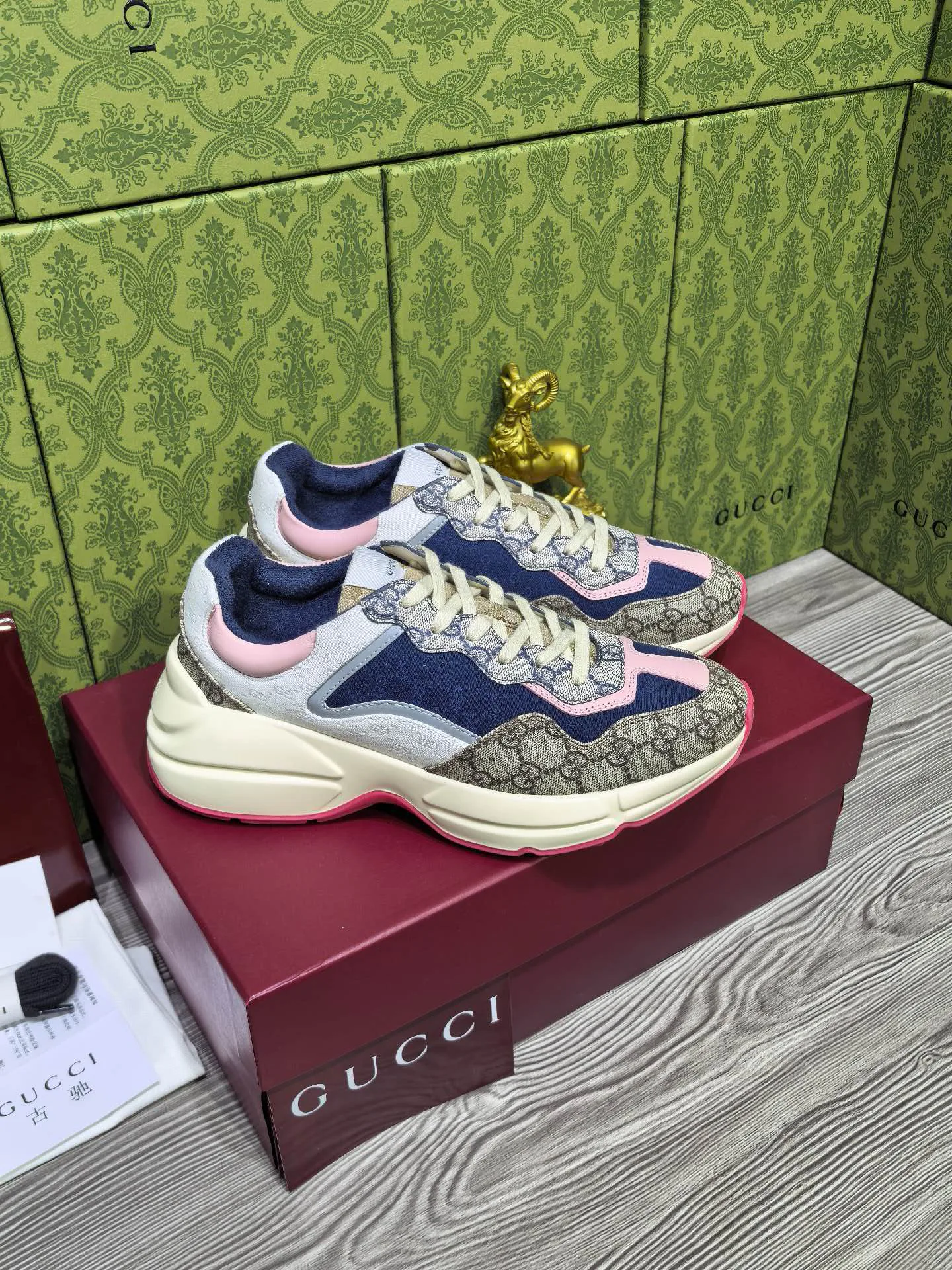 Men's Sneakers GUCCI 18510075