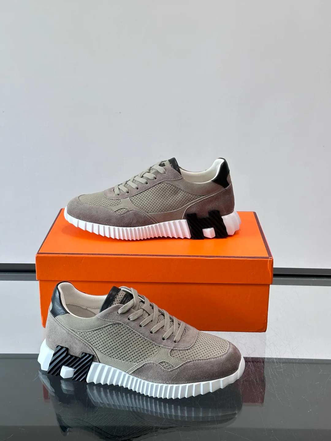 Women's Sneakers HERMES 17439909