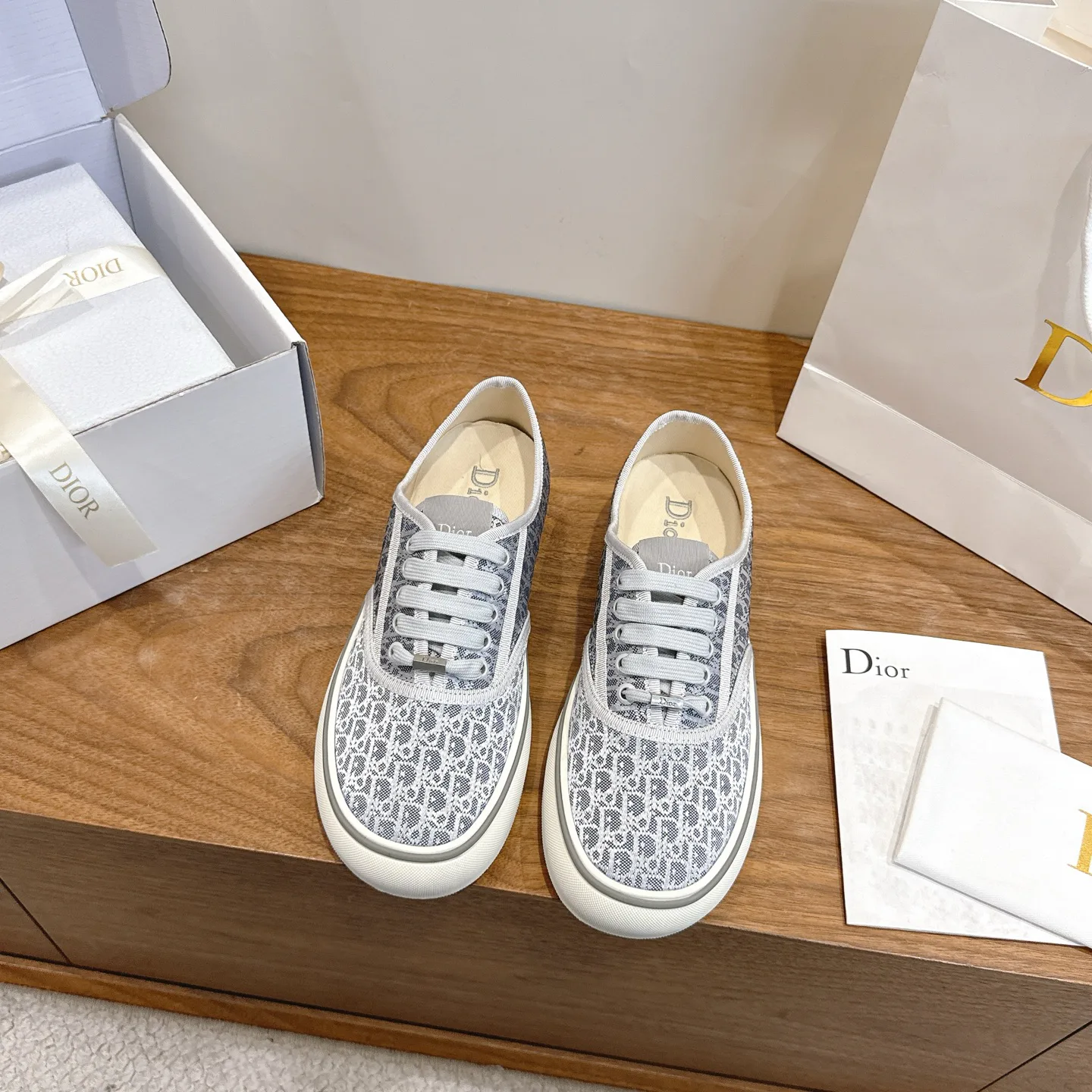 Women's Sneakers CHRISTIAN DIOR 18083835