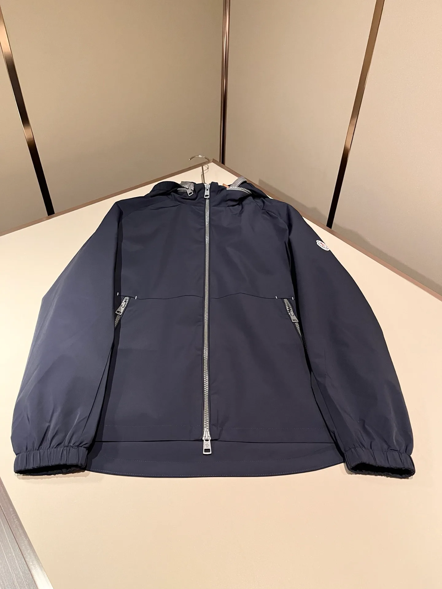 Men's Jackets And Down Jackets MONCLER 18343352