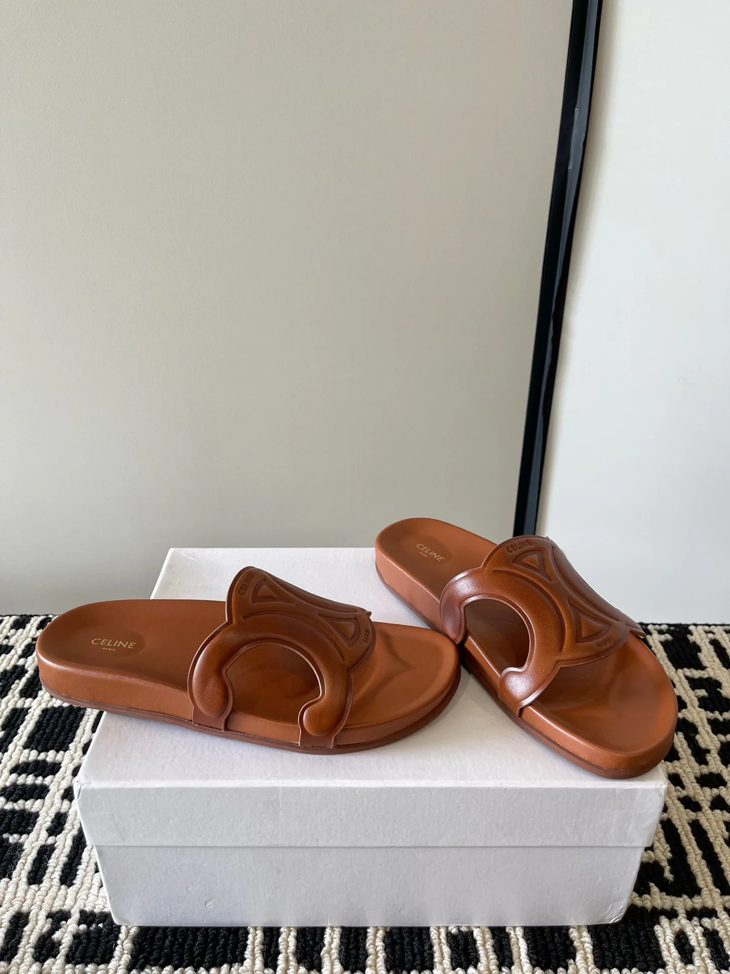 Women's Flip-Flops CELINE 17580712