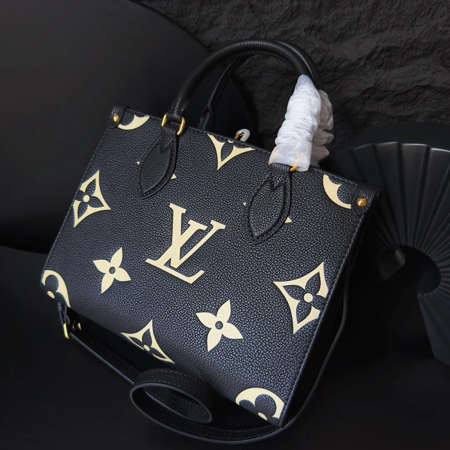 Women's Classic Handbags LOUIS VUITTON 17498629