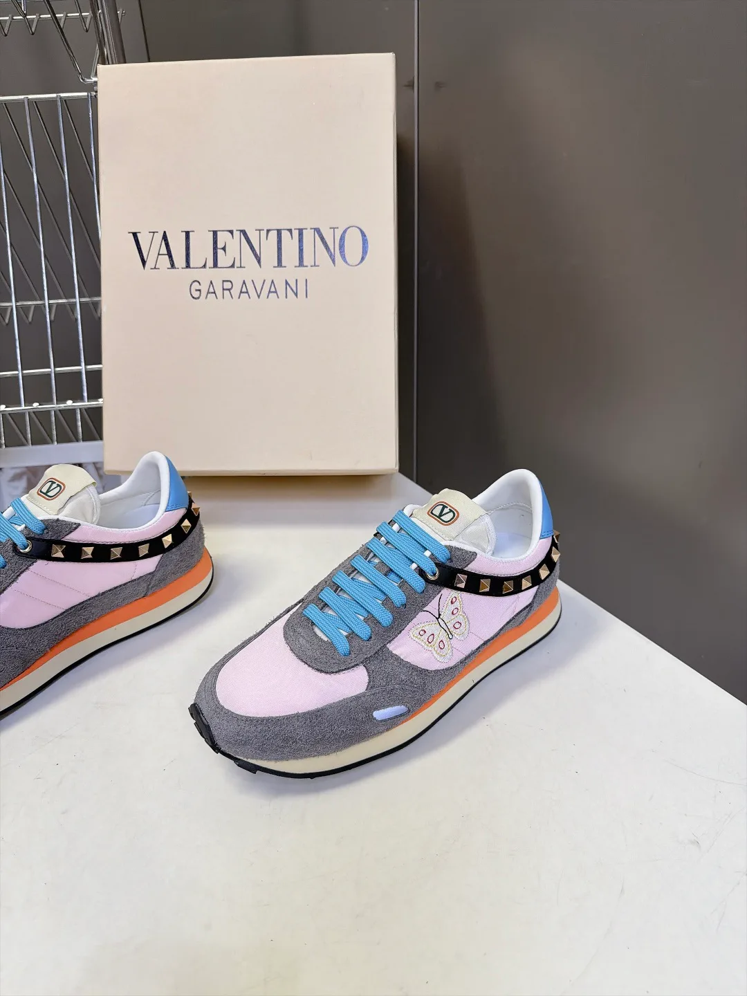 Women's Sneakers VALENTINO 17873148