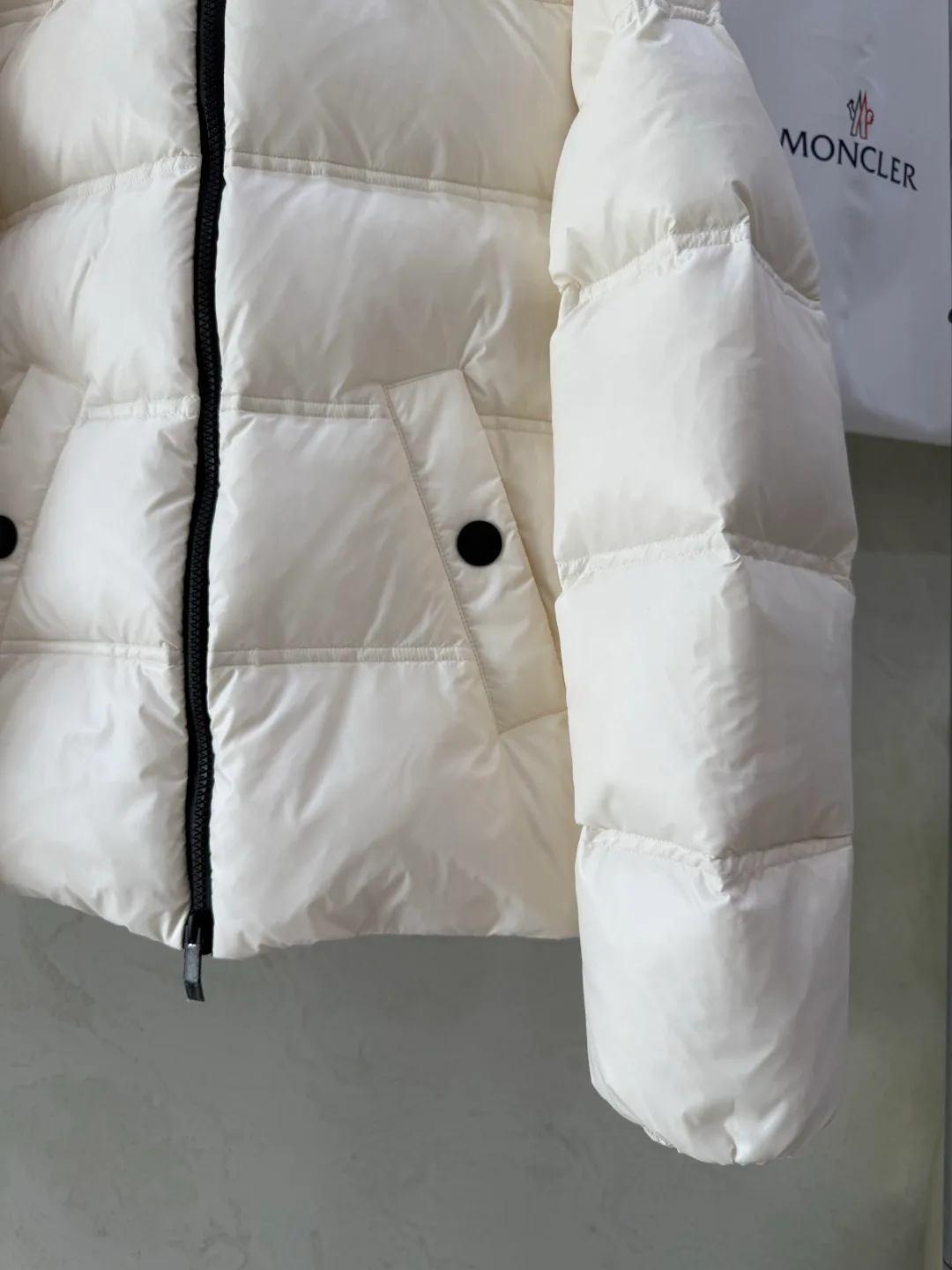 Men's Jackets And Down Jackets MONCLER 18029996