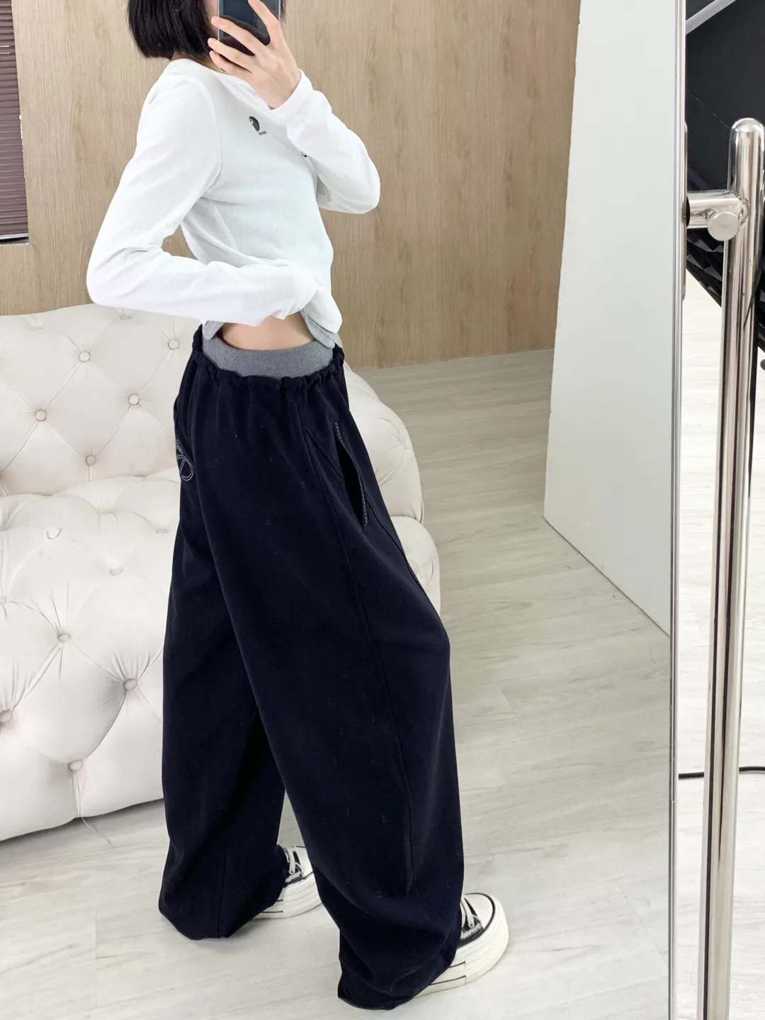 Women's Trousers LOEWE 18199269