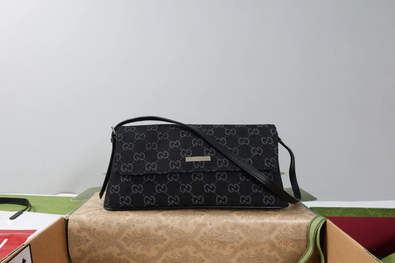 Women's Classic Handbags GUCCI 18065237