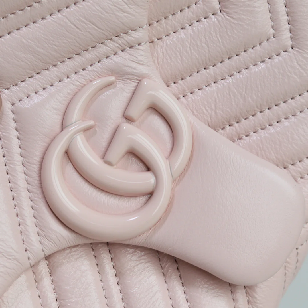 Women's Classic Handbags GUCCI 17947358