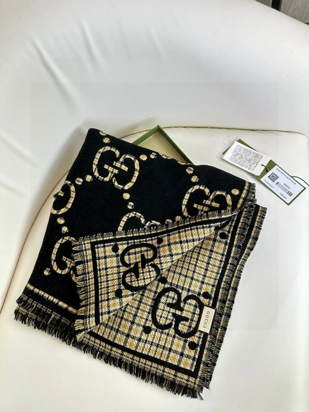 Scarves GUCCI 17911075