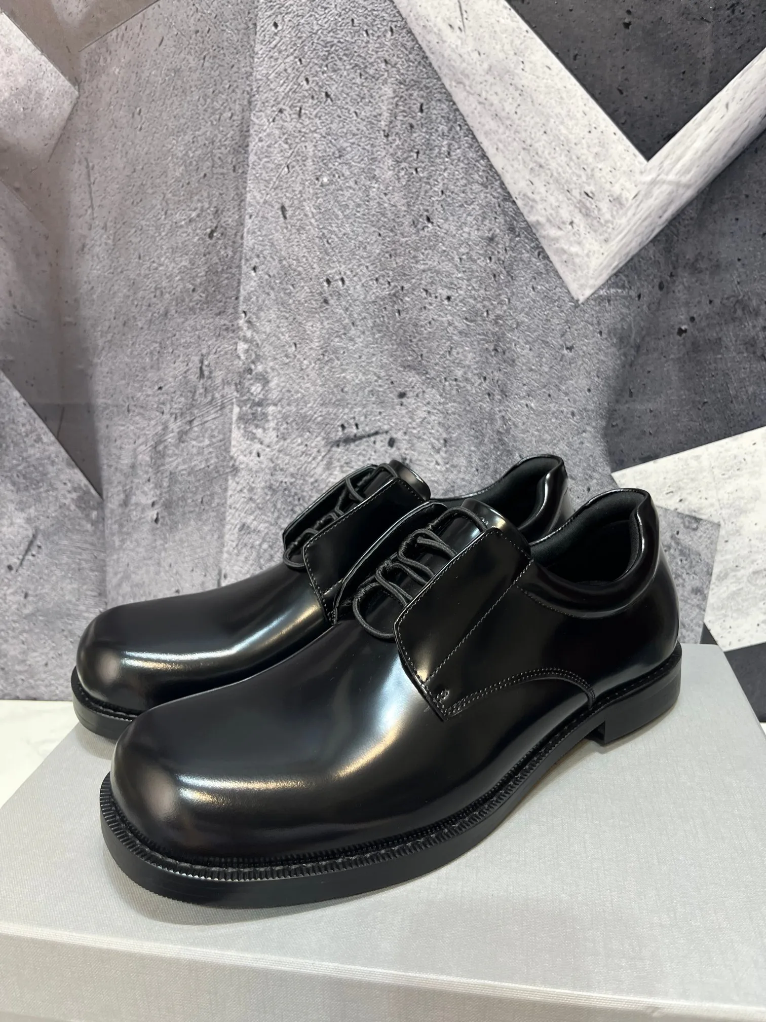 Men's Loafers And Dress Shoes BALENCIAGA 19533582