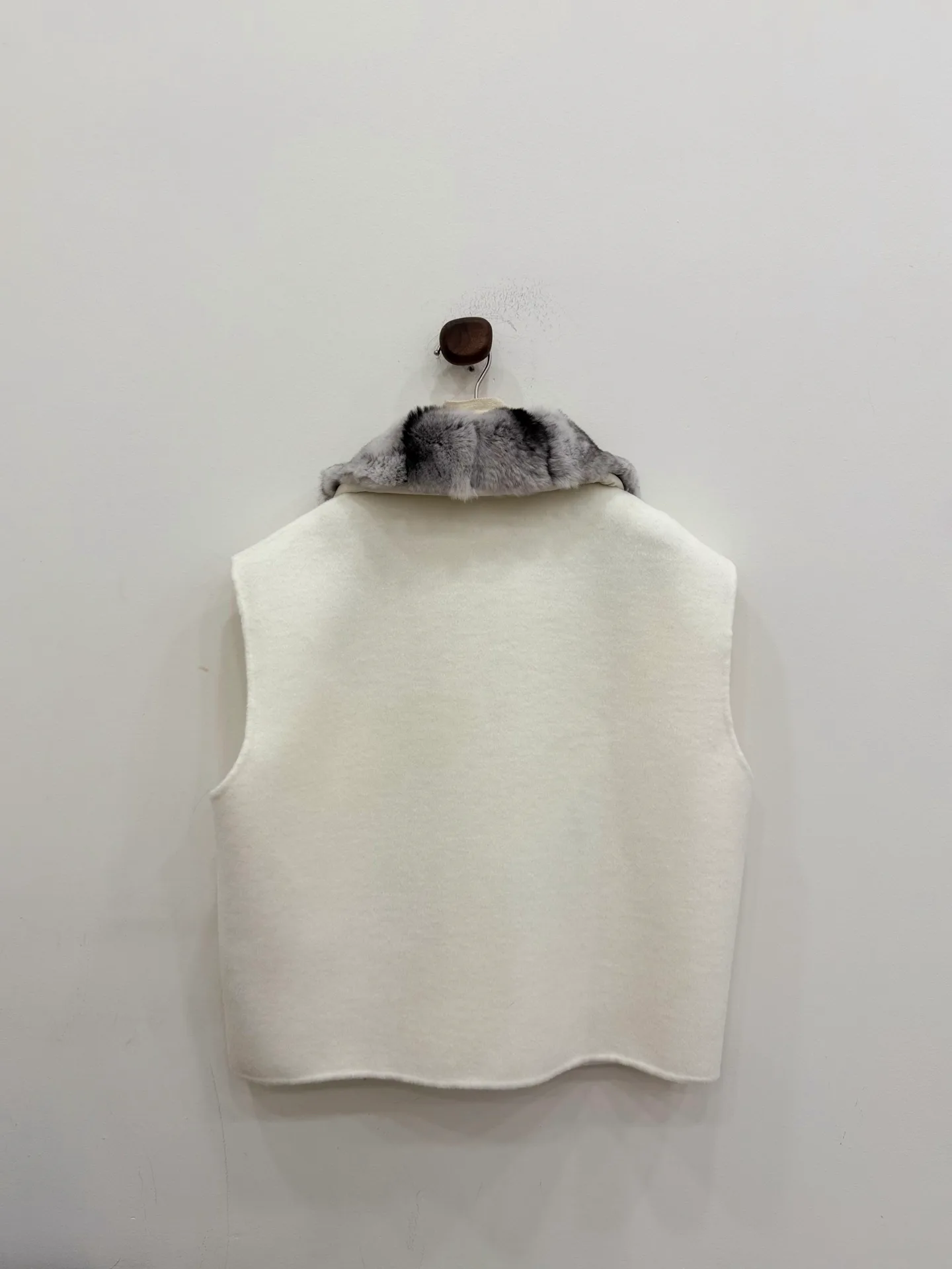 Women's Vests LORO PIANA 18016402